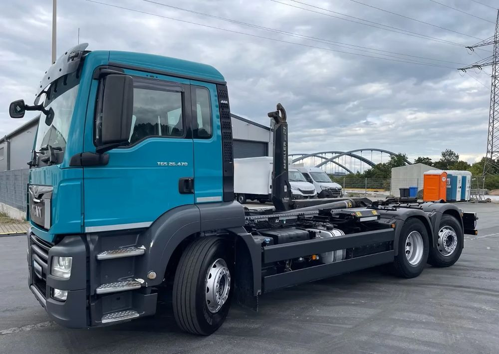 Haakarmsysteem vrachtwagen MAN TGS 26.470 6x2: afbeelding 1