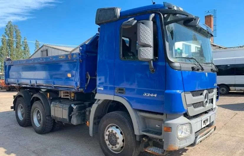 Mercedes-Benz Actros 3344 6x4 / Wywrotka trójstronna Miller / Euro 5 / - Kipper vrachtwagen: afbeelding 1 Mercedes-Benz Actros 3344 6x4 / Wywrotka trójstronna Miller / Euro 5 / - Kipper vrachtwagen: afbeelding 1