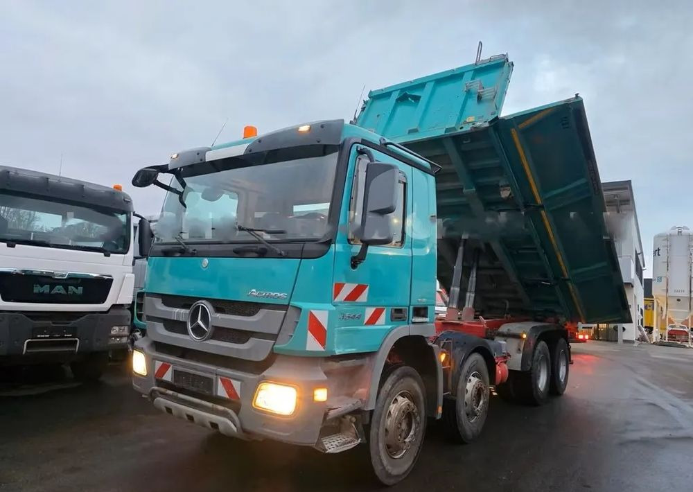 Mercedes-Benz Actros 3544 / 4144 •EPS •Wywrotka trójstronna • 8x4 • Meiller BORDMATIK • Euro5 • - Kipper vrachtwagen: afbeelding 2 Mercedes-Benz Actros 3544 / 4144 •EPS •Wywrotka trójstronna • 8x4 • Meiller BORDMATIK • Euro5 • - Kipper vrachtwagen: afbeelding 2