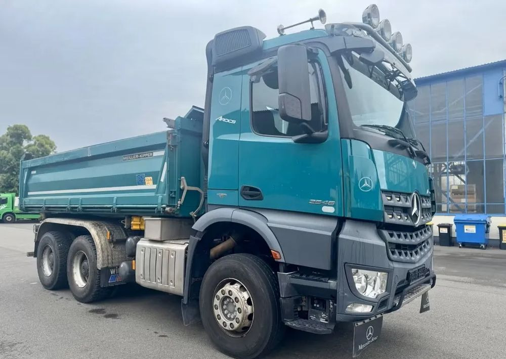 Mercedes-Benz Arocs 2646 6x4 – Wywrotka trójstronna Meiller / Bordmatik / Euro6 - Kipper vrachtwagen: afbeelding 3 Mercedes-Benz Arocs 2646 6x4 – Wywrotka trójstronna Meiller / Bordmatik / Euro6 - Kipper vrachtwagen: afbeelding 3