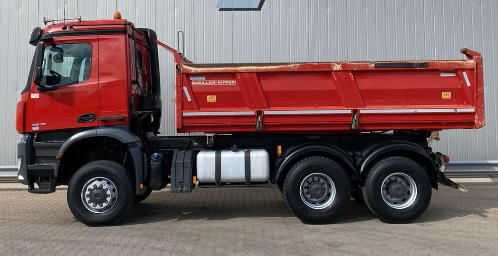 Mercedes-Benz Arocs 3345 | 6x6 Allrad | Wywrotka MEILLER Bordmatik | Euro 6 | - Kipper vrachtwagen: afbeelding 3 Mercedes-Benz Arocs 3345 | 6x6 Allrad | Wywrotka MEILLER Bordmatik | Euro 6 | - Kipper vrachtwagen: afbeelding 3