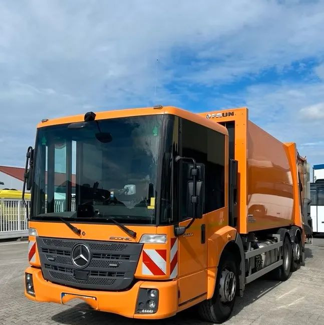 Mercedes-Benz Econic 2630 L Faun Variopress Zöller / 1. właściciel / Euro6 / 6x2 / - Vuilniswagen: afbeelding 2 Mercedes-Benz Econic 2630 L Faun Variopress Zöller / 1. właściciel / Euro6 / 6x2 / - Vuilniswagen: afbeelding 2