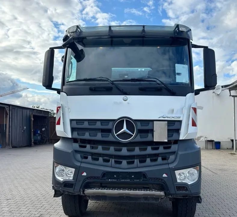 Mercedes-Benz Mercedes-Benz Arocs 4145AK 8x6 Allrad | Wywrotka Schmitz Mulda z hydrauliczną zabudową kiprującą | Euro 6c | Przebieg: 144 249 km !!!! - Kipper vrachtwagen: afbeelding 4 Mercedes-Benz Mercedes-Benz Arocs 4145AK 8x6 Allrad | Wywrotka Schmitz Mulda z hydrauliczną zabudową kiprującą | Euro 6c | Przebieg: 144 249 km !!!! - Kipper vrachtwagen: afbeelding 4