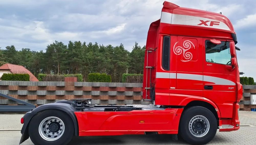 DAF XF 530 Super Space Cab | RETARDER | KLIMATYZACJA | EURO 6 | 2018 | 530 000 km - Trekker: afbeelding 2 DAF XF 530 Super Space Cab | RETARDER | KLIMATYZACJA | EURO 6 | 2018 | 530 000 km - Trekker: afbeelding 2