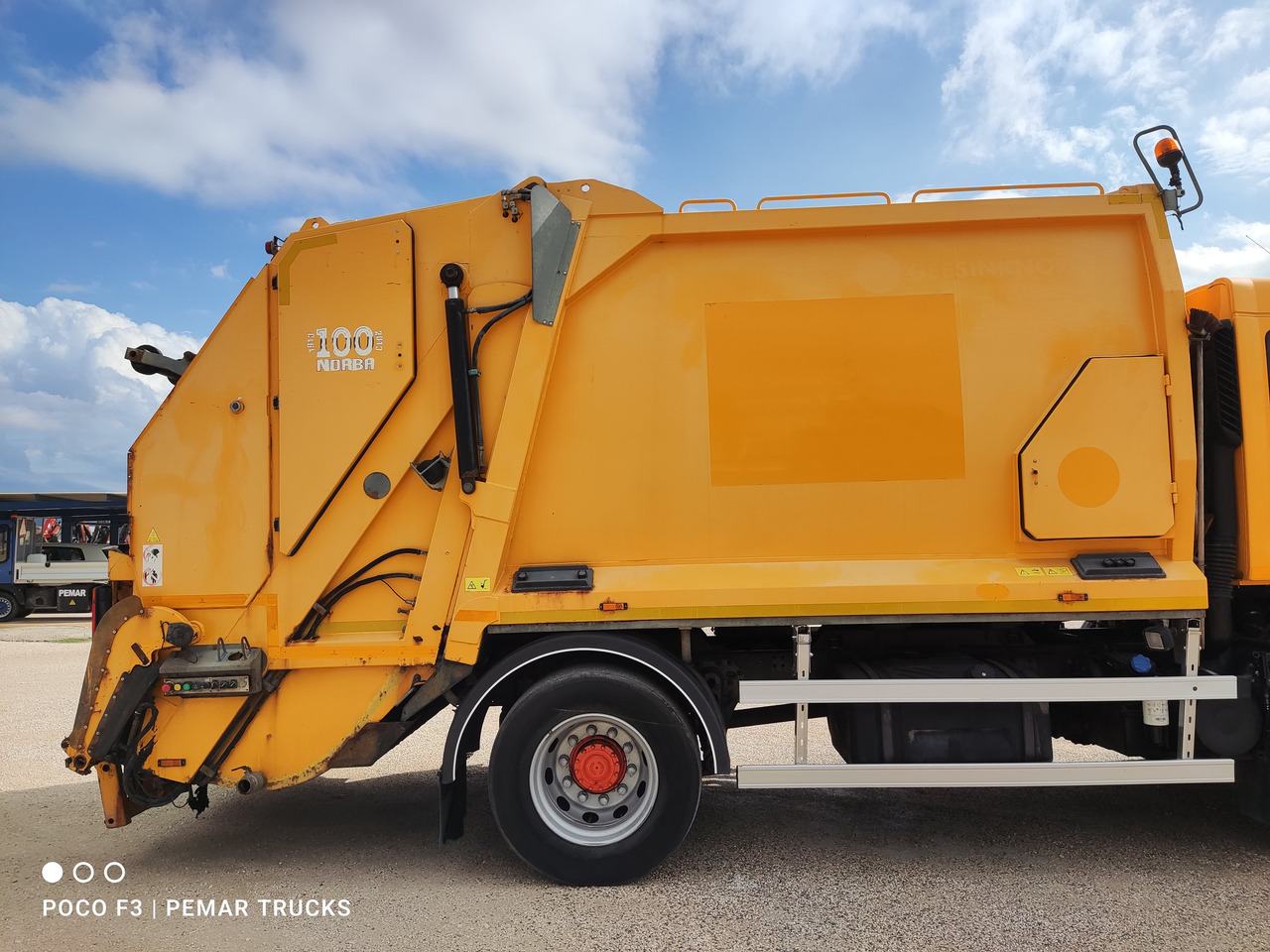 GEESINKNORBA MF300 CONTENEDOR BASURERO RECOLECTOR / COMPACTADOR - Gereedschap/ Toebehoor: afbeelding 5 GEESINKNORBA MF300 CONTENEDOR BASURERO RECOLECTOR / COMPACTADOR - Gereedschap/ Toebehoor: afbeelding 5