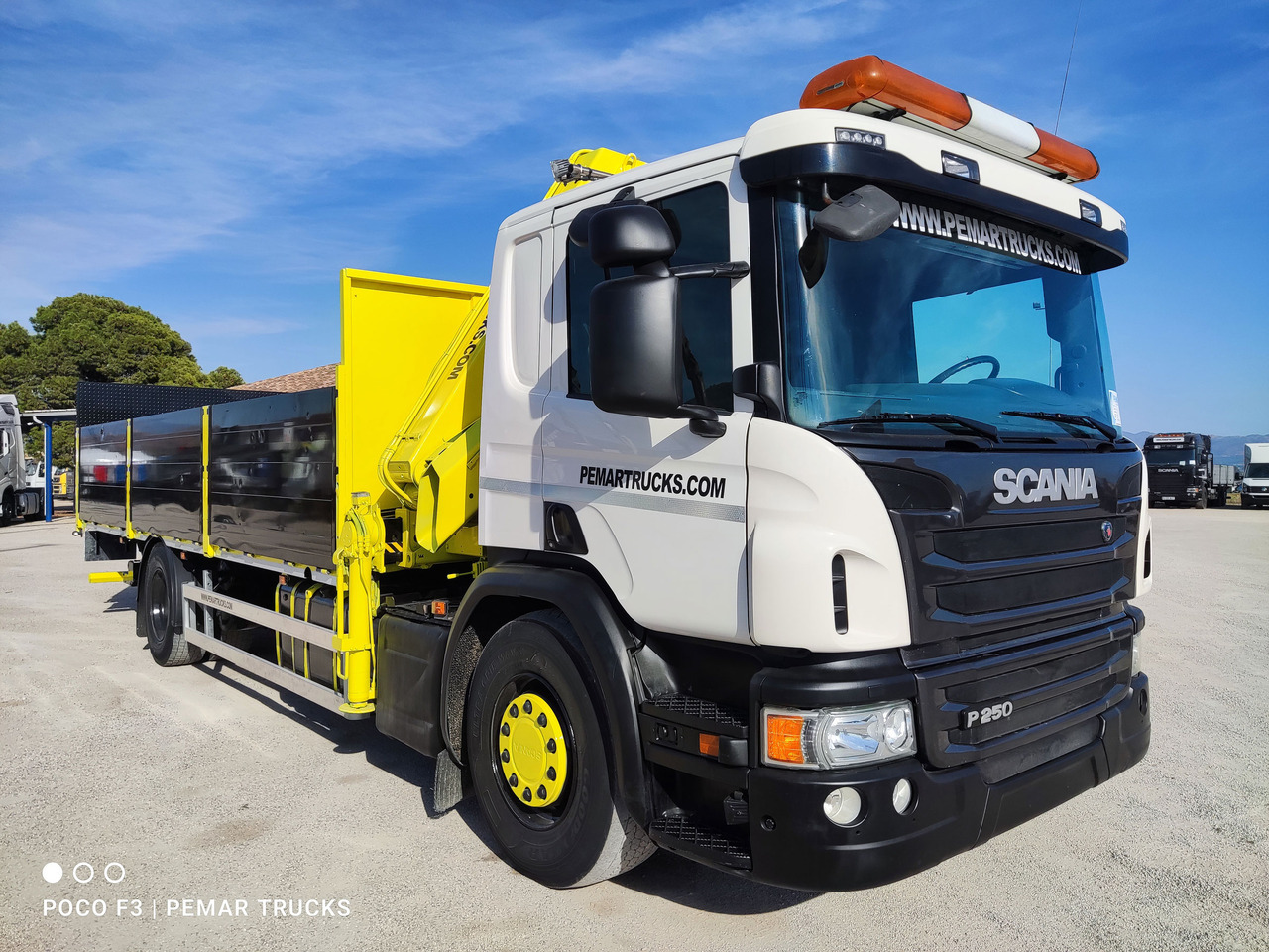 SCANIA P 250 GRUA CAJA FIJA - Kraanwagen: afbeelding 4 SCANIA P 250 GRUA CAJA FIJA - Kraanwagen: afbeelding 4