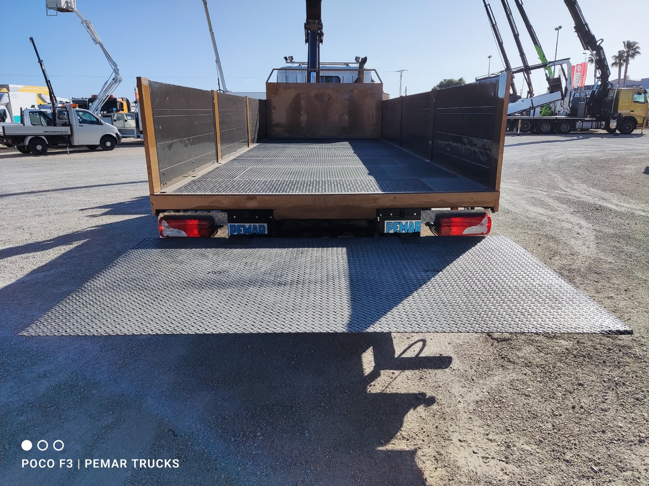 SCANIA P 420 6X2 GRUA CAJA FIJA - Containertransporter/ Wissellaadbak vrachtwagen, Kraanwagen: afbeelding 5 SCANIA P 420 6X2 GRUA CAJA FIJA - Containertransporter/ Wissellaadbak vrachtwagen, Kraanwagen: afbeelding 5
