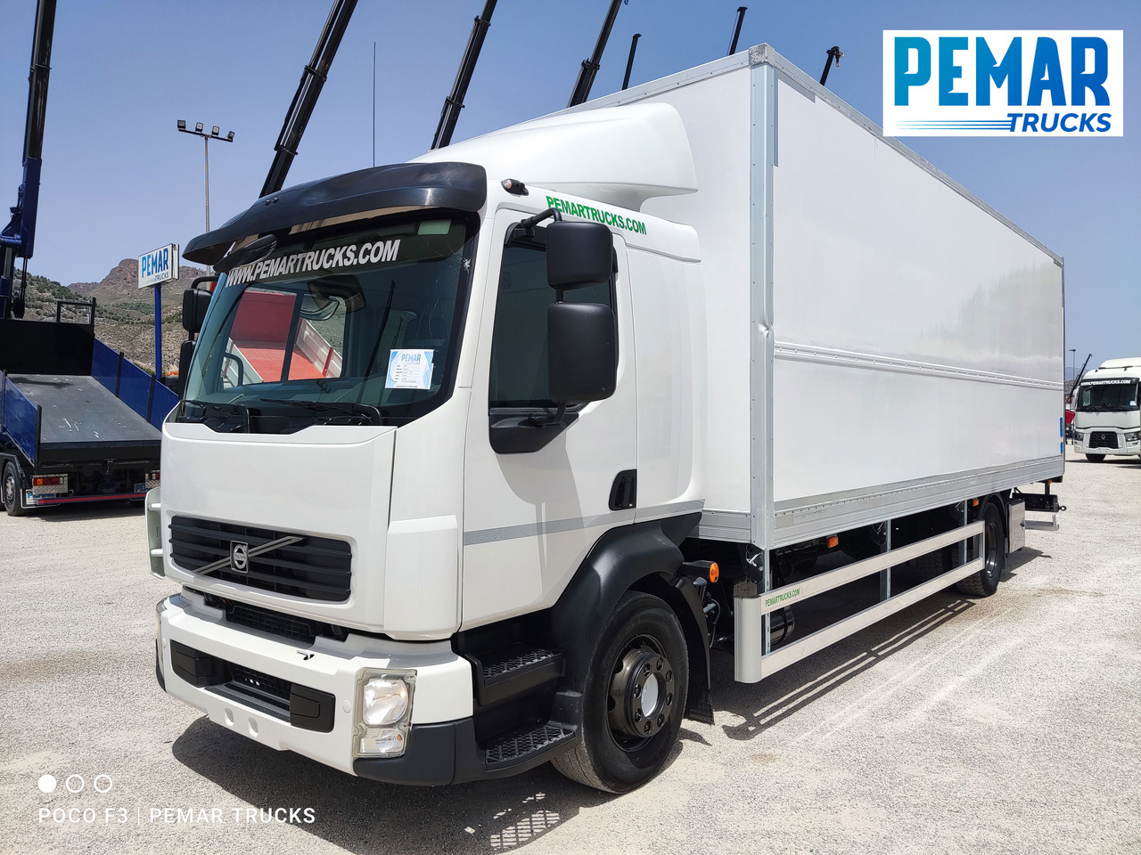 VOLVO FL 240 FURGON CERRADO 16T EURO 5 - Bakwagen: afbeelding 1 VOLVO FL 240 FURGON CERRADO 16T EURO 5 - Bakwagen: afbeelding 1