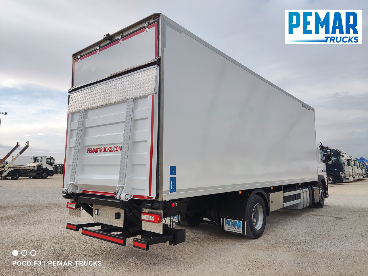 VOLVO FM 330 4X2 FRIGORIFICO 18T EURO 6 - Koelwagen vrachtwagen: afbeelding 5 VOLVO FM 330 4X2 FRIGORIFICO 18T EURO 6 - Koelwagen vrachtwagen: afbeelding 5