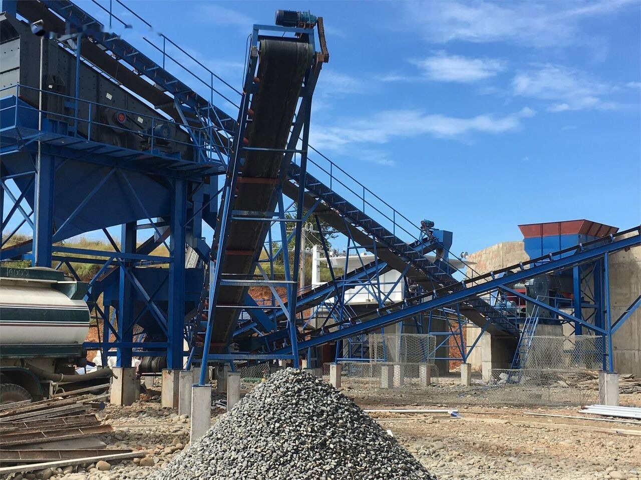 Kinglink 150TPH RIVER STONE CRUSHING PLANT - Kaakbreker: afbeelding 2 Kinglink 150TPH RIVER STONE CRUSHING PLANT - Kaakbreker: afbeelding 2
