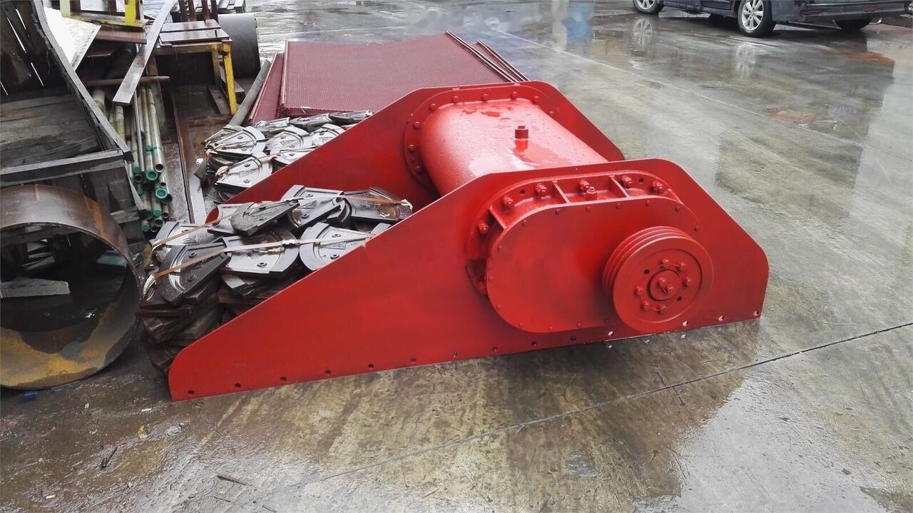 Kinglink High quality Vibrating feeder ZSW600x150 - Mijnbouw machine: afbeelding 5 Kinglink High quality Vibrating feeder ZSW600x150 - Mijnbouw machine: afbeelding 5