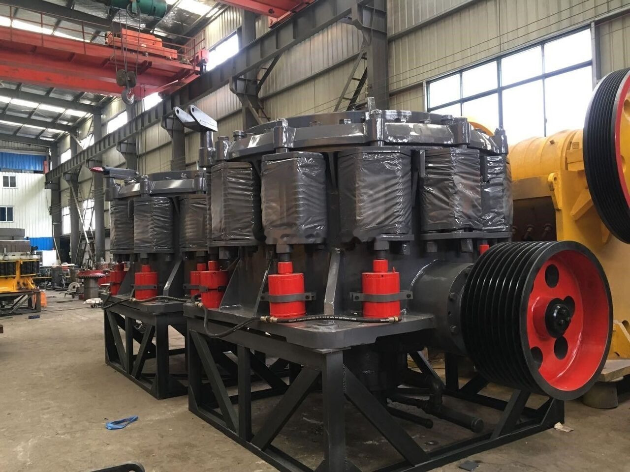 Kinglink KLC1500 Iron Ore Cone Crusher - Kegelbreker: afbeelding 3 Kinglink KLC1500 Iron Ore Cone Crusher - Kegelbreker: afbeelding 3