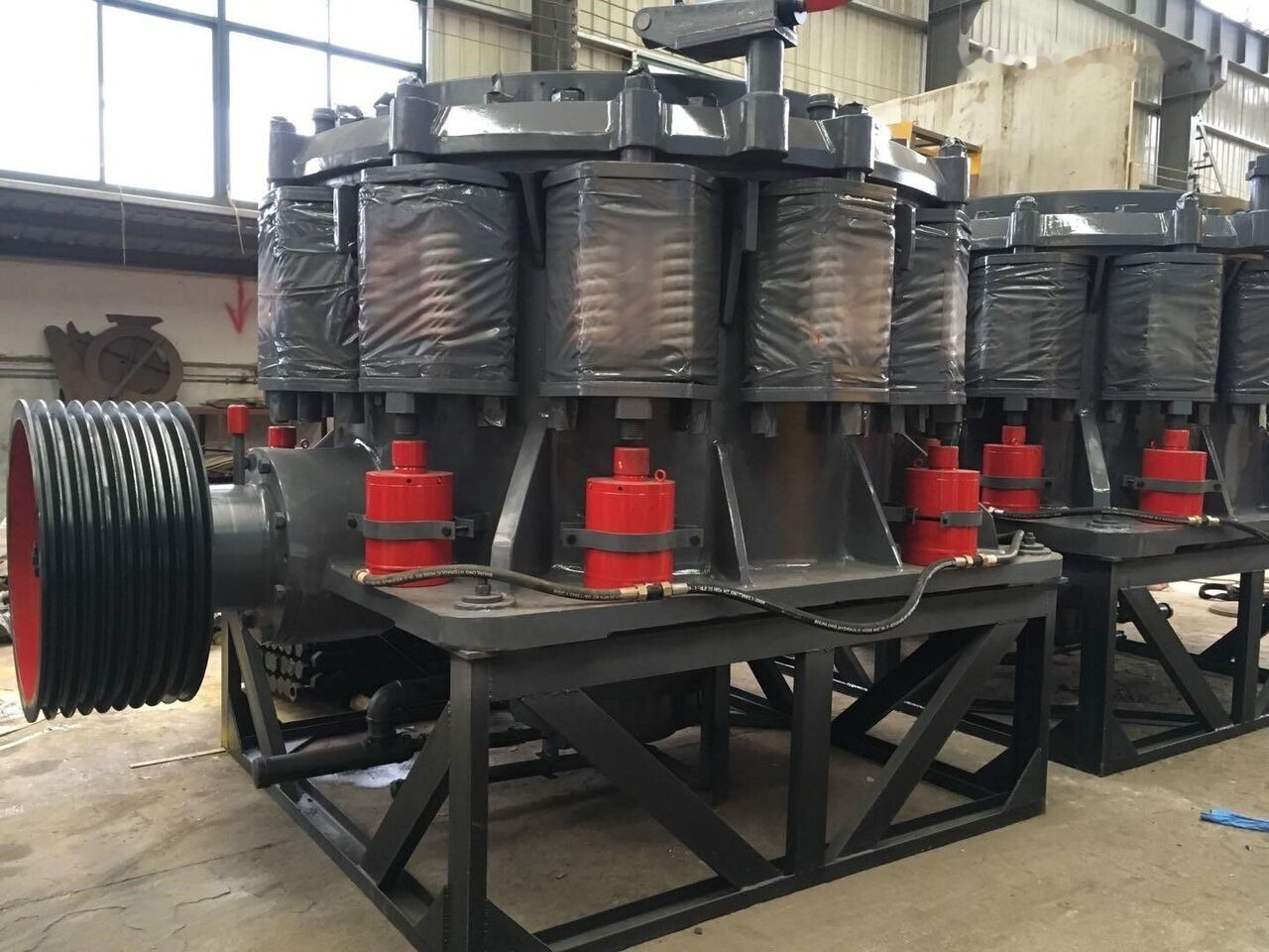 Kinglink KLC1500 Iron Ore Cone Crusher - Kegelbreker: afbeelding 5 Kinglink KLC1500 Iron Ore Cone Crusher - Kegelbreker: afbeelding 5