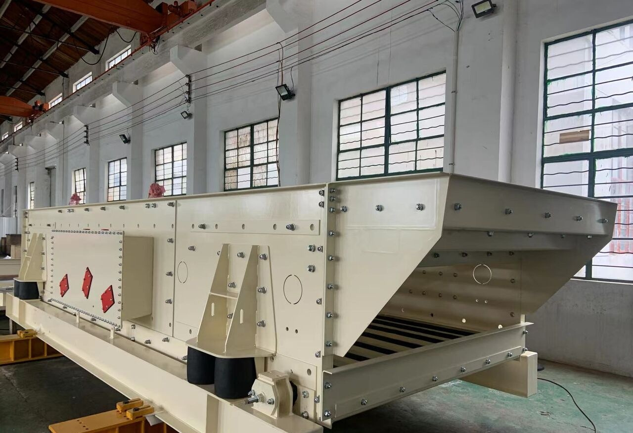 Kinglink New Horizontal Vibrating Screen - Zeefinstallatie: afbeelding 5 Kinglink New Horizontal Vibrating Screen - Zeefinstallatie: afbeelding 5