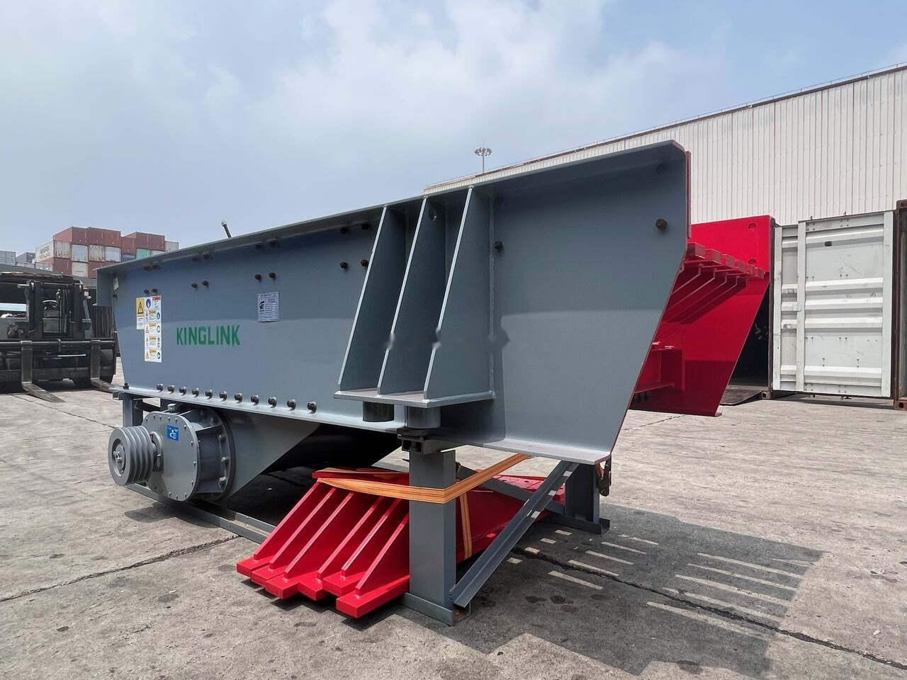 Kinglink Vibrating Grizzly Feeder ZSW380X96 | 150TPH - Mijnbouw machine: afbeelding 4 Kinglink Vibrating Grizzly Feeder ZSW380X96 | 150TPH - Mijnbouw machine: afbeelding 4