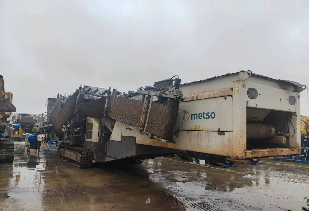 Metso Lokotrack ST4.8 Crawler Screen - Zeefinstallatie: afbeelding 1 Metso Lokotrack ST4.8 Crawler Screen - Zeefinstallatie: afbeelding 1