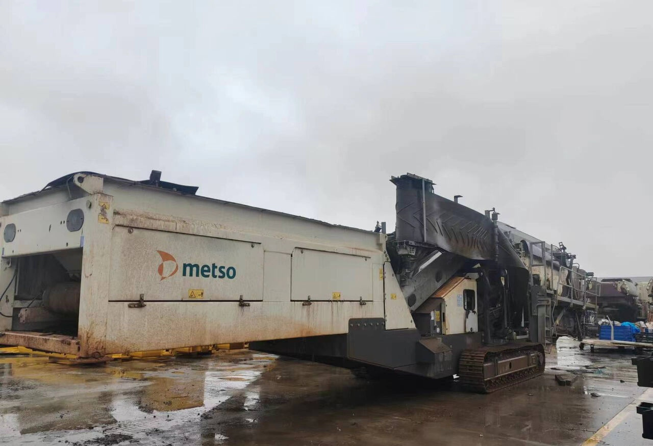 Metso Lokotrack ST4.8 Crawler Screen - Zeefinstallatie: afbeelding 2 Metso Lokotrack ST4.8 Crawler Screen - Zeefinstallatie: afbeelding 2