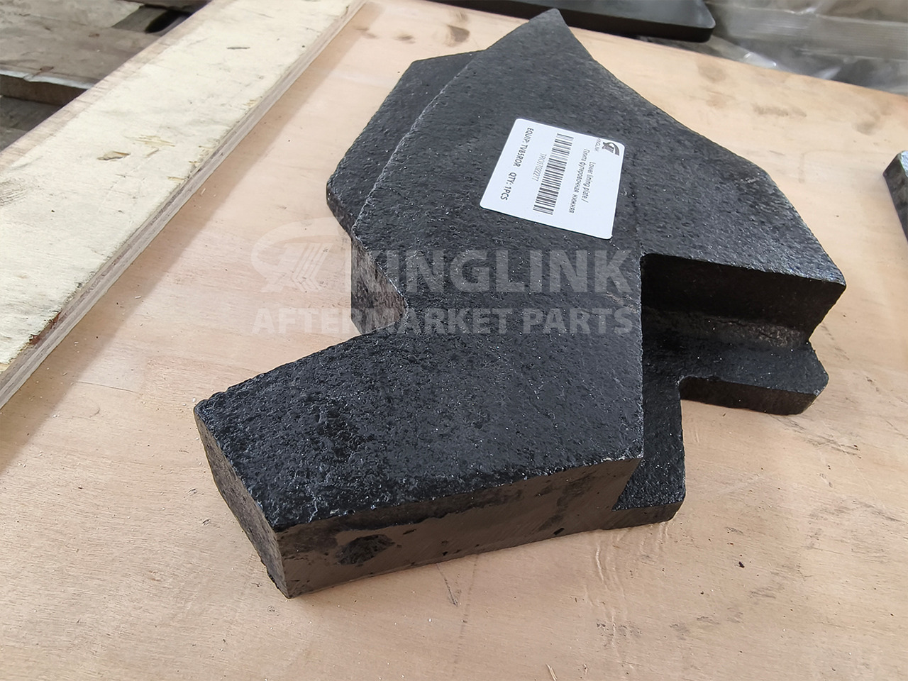 KINGLINK Wear Parts Lower Lining Plate 17022277 for TV85 Vertical Impact Crusher - Onderdelen voor Bouwmachine: afbeelding 2 KINGLINK Wear Parts Lower Lining Plate 17022277 for TV85 Vertical Impact Crusher - Onderdelen voor Bouwmachine: afbeelding 2