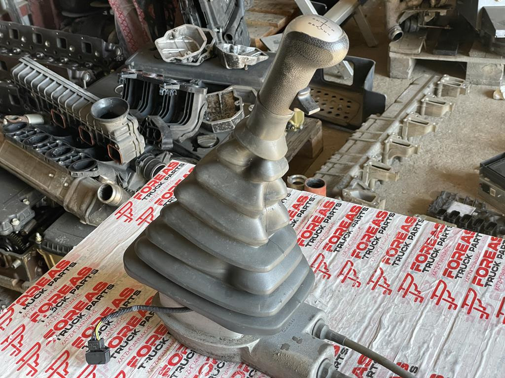 MAN TGS - MANUAL - 81.32605-6125 - Versnellingspook voor Vrachtwagen: afbeelding 4 MAN TGS - MANUAL - 81.32605-6125 - Versnellingspook voor Vrachtwagen: afbeelding 4