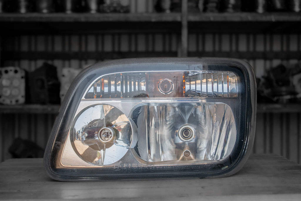 MERCEDES-BENZ ACTROS MP II - DRIVER'S - Koplamp voor Vrachtwagen: afbeelding 1 MERCEDES-BENZ ACTROS MP II - DRIVER'S - Koplamp voor Vrachtwagen: afbeelding 1