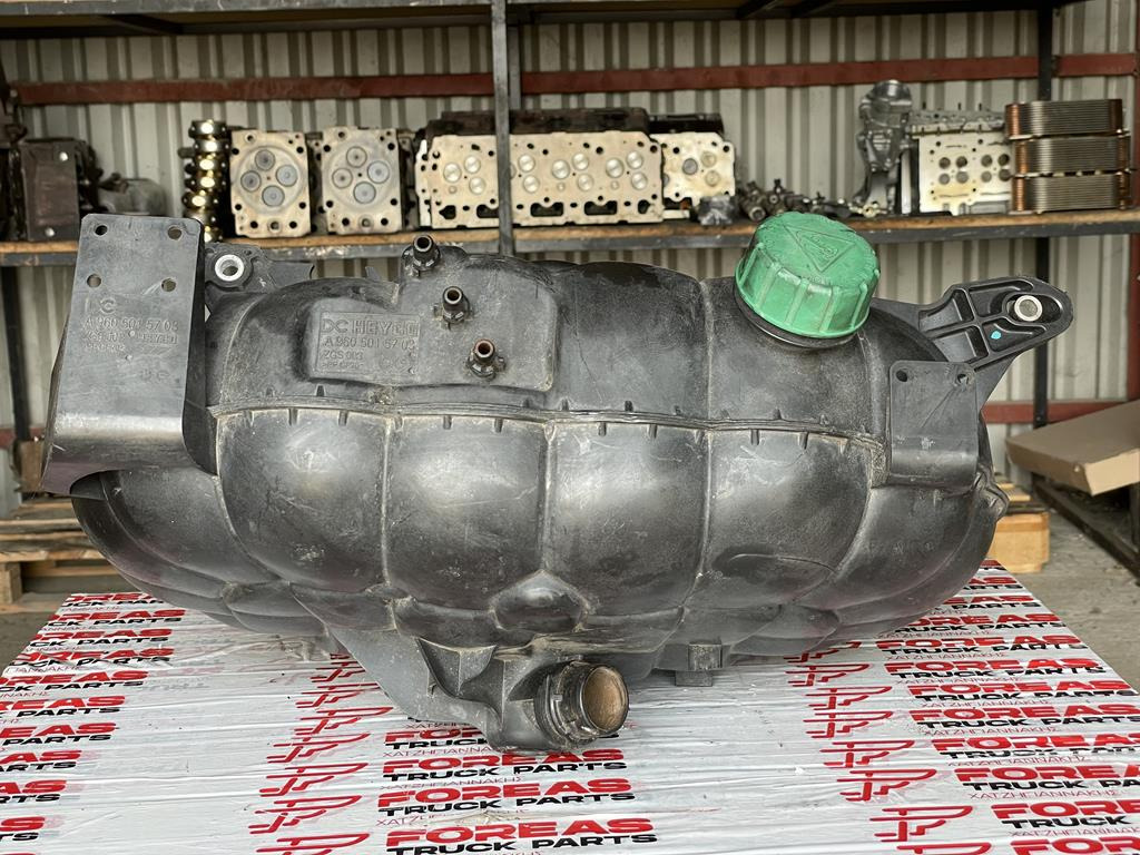 MERCEDES-BENZ ACTROS MP4 ZGS 004 - A 960 501 5703 - Expansietank voor Vrachtwagen: afbeelding 1 MERCEDES-BENZ ACTROS MP4 ZGS 004 - A 960 501 5703 - Expansietank voor Vrachtwagen: afbeelding 1
