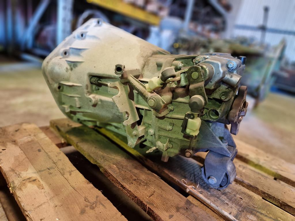 MERCEDES-BENZ SPRINTER 711605 - Versnellingsbak voor Vrachtwagen: afbeelding 3 MERCEDES-BENZ SPRINTER 711605 - Versnellingsbak voor Vrachtwagen: afbeelding 3