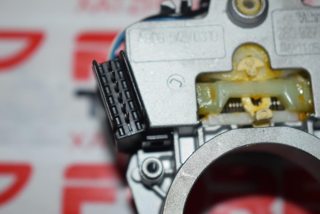 MERCEDES-BENZ SPRINTER WINDSHIELD WIPER SWITCH - Elektrisch systeem voor Vrachtwagen: afbeelding 2 MERCEDES-BENZ SPRINTER WINDSHIELD WIPER SWITCH - Elektrisch systeem voor Vrachtwagen: afbeelding 2