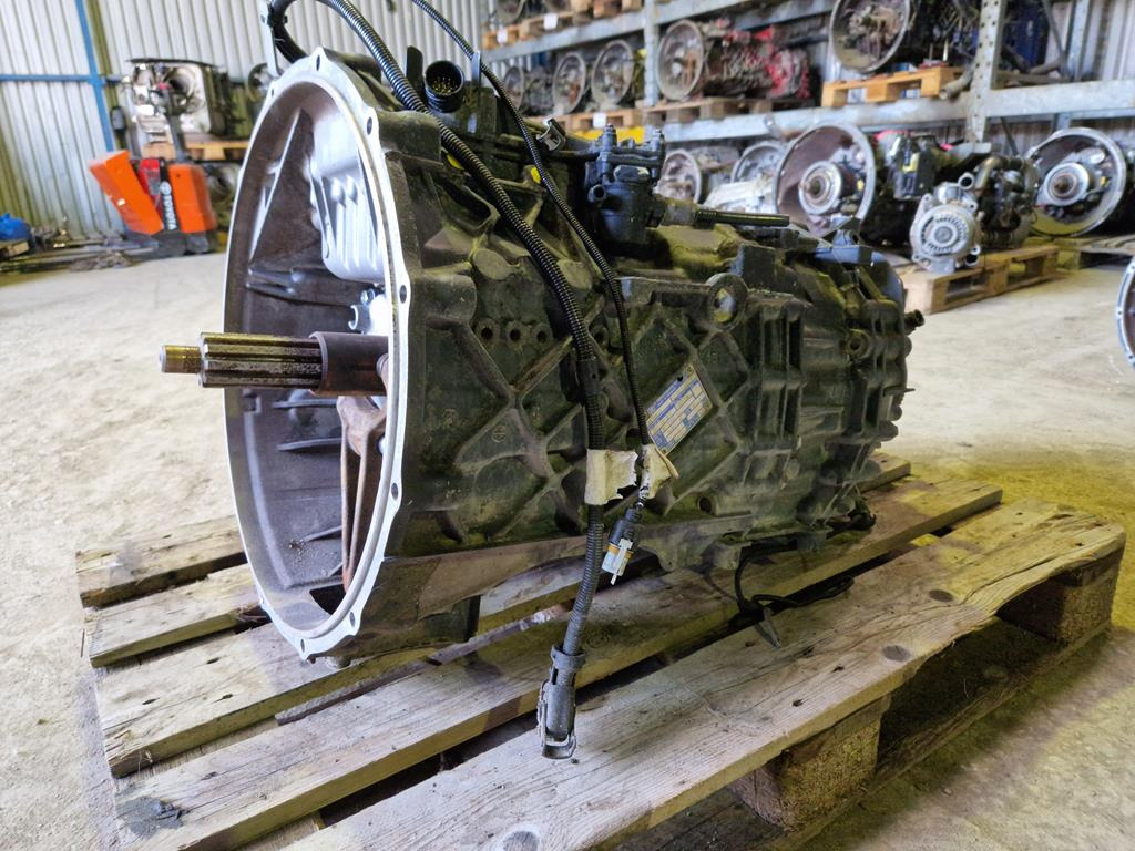 ZF ASTRONIC 12AS 2130 TD - Versnellingsbak voor Vrachtwagen: afbeelding 4 ZF ASTRONIC 12AS 2130 TD - Versnellingsbak voor Vrachtwagen: afbeelding 4