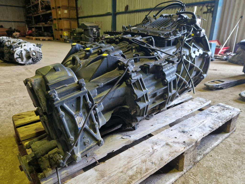 ZF ASTRONIC 12AS 2130 TD - Versnellingsbak voor Vrachtwagen: afbeelding 2 ZF ASTRONIC 12AS 2130 TD - Versnellingsbak voor Vrachtwagen: afbeelding 2