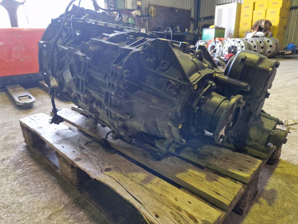 ZF ASTRONIC 12AS 2130 TD - Versnellingsbak voor Vrachtwagen: afbeelding 3 ZF ASTRONIC 12AS 2130 TD - Versnellingsbak voor Vrachtwagen: afbeelding 3