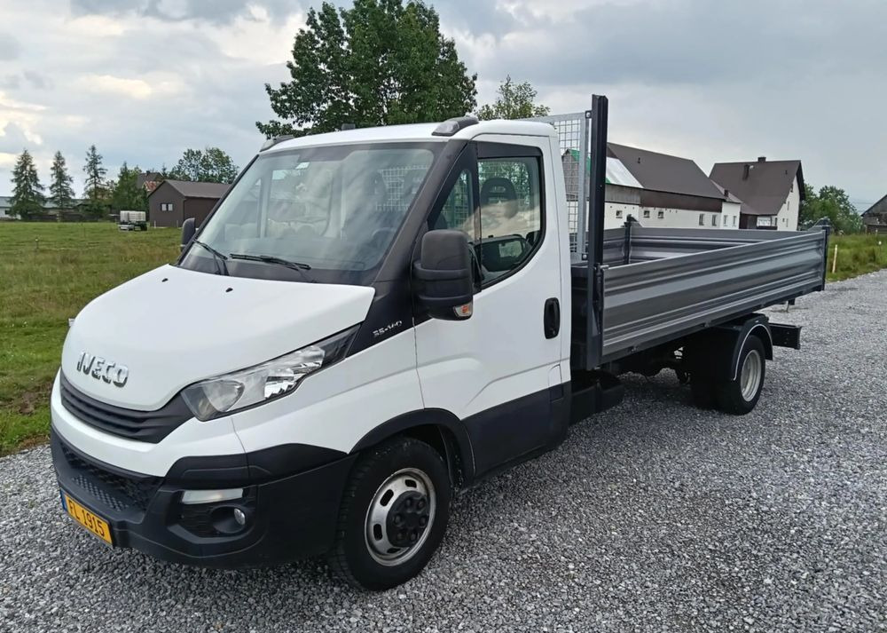 Iveco 35C14,35C13,35C12,35C15 - Kipper bestelwagen: afbeelding 3 Iveco 35C14,35C13,35C12,35C15 - Kipper bestelwagen: afbeelding 3