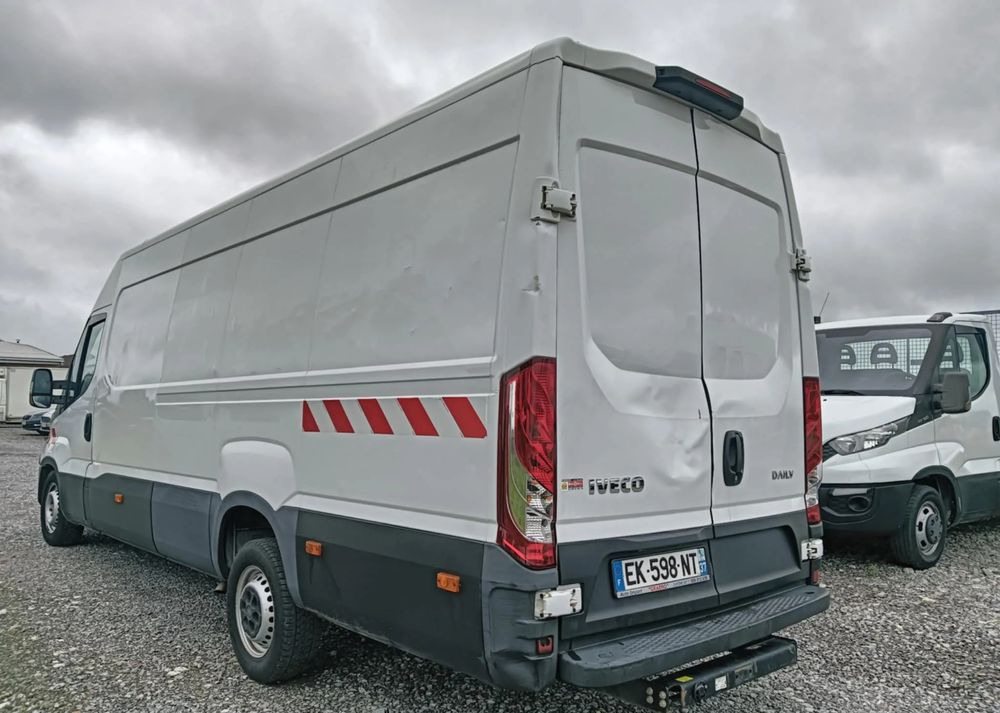 Iveco 35S14,35S13,35C13,35C12, - Gesloten bestelwagen: afbeelding 2 Iveco 35S14,35S13,35C13,35C12, - Gesloten bestelwagen: afbeelding 2