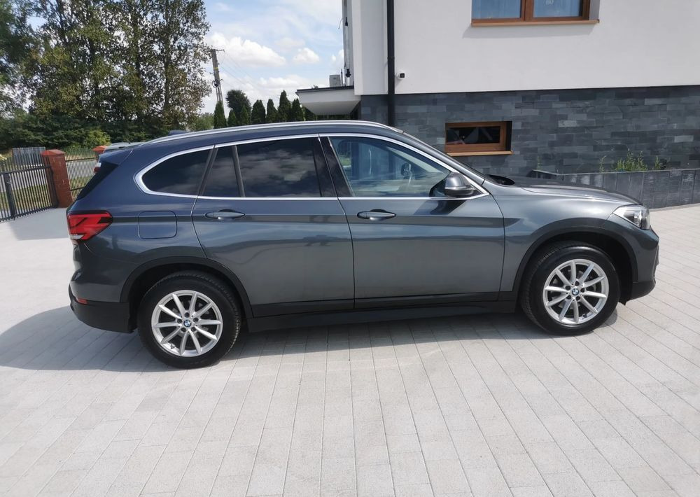 BMW X1 sDrive16d - Stationwagen: afbeelding 3 BMW X1 sDrive16d - Stationwagen: afbeelding 3