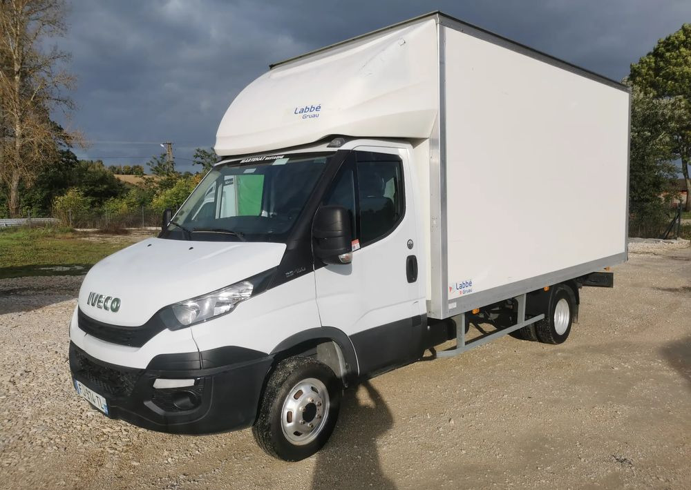 Iveco 3.0-150KM Daily 35C15 Kontener długi rama 35-150 kiper Klimatyzacja długi rozstaw - Bestelwagen gesloten laadbak: afbeelding 1 Iveco 3.0-150KM Daily 35C15 Kontener długi rama 35-150 kiper Klimatyzacja długi rozstaw - Bestelwagen gesloten laadbak: afbeelding 1