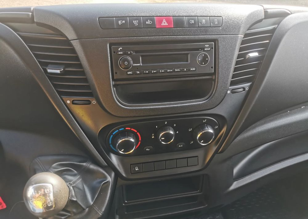 Kipper bestelwagen Iveco Daily 35C13 Brygadówka Klima 35-130 wywrotka kiper doka Dubel: afbeelding 16