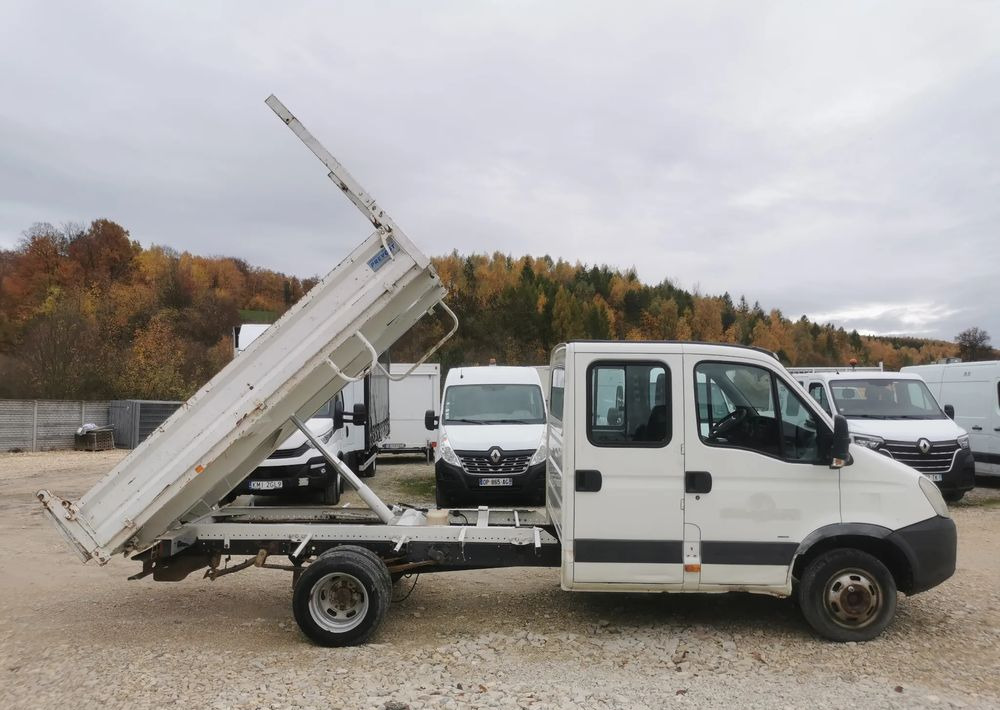 Iveco Daily 35C15 Brygadówka 3.0 - 150KM wywrotka Klimatyzacja Dubel hak kiper doka - Kipper bestelwagen: afbeelding 2 Iveco Daily 35C15 Brygadówka 3.0 - 150KM wywrotka Klimatyzacja Dubel hak kiper doka - Kipper bestelwagen: afbeelding 2