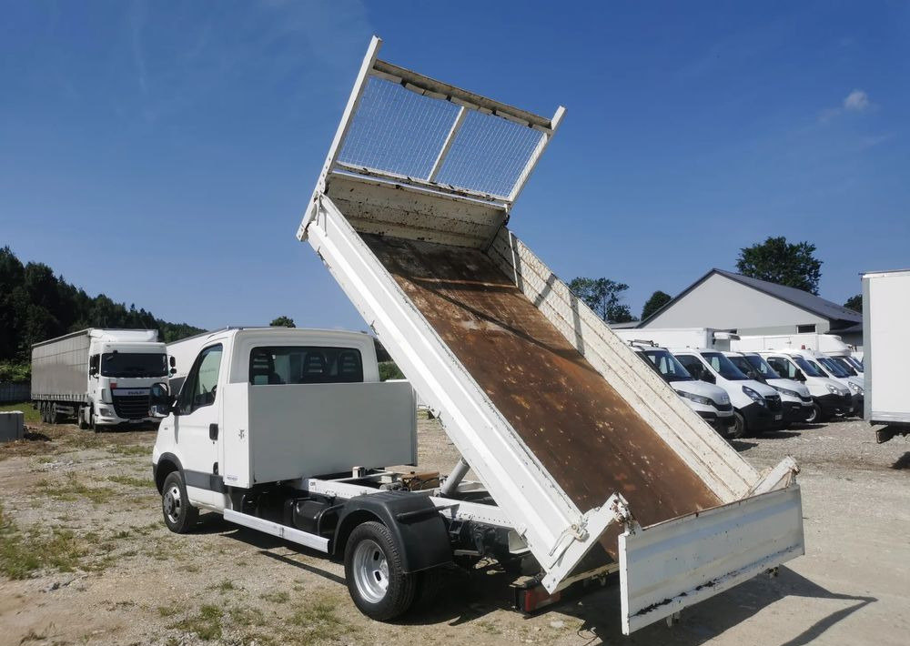 Iveco Daily 35C15 Kiper 3.0 - 150KM wywrotka Hak Bliźniak blokada mostu Klima - Kipper bestelwagen: afbeelding 3 Iveco Daily 35C15 Kiper 3.0 - 150KM wywrotka Hak Bliźniak blokada mostu Klima - Kipper bestelwagen: afbeelding 3
