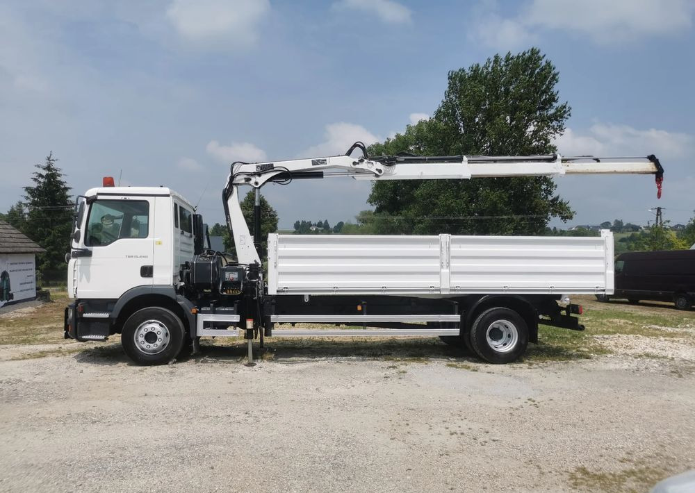 MAN TGM 15.240 Żuraw HDS HIAB + kiper wywrotka + Płyta czołowa Mały przebieg Klima - Kipper vrachtwagen: afbeelding 2 MAN TGM 15.240 Żuraw HDS HIAB + kiper wywrotka + Płyta czołowa Mały przebieg Klima - Kipper vrachtwagen: afbeelding 2