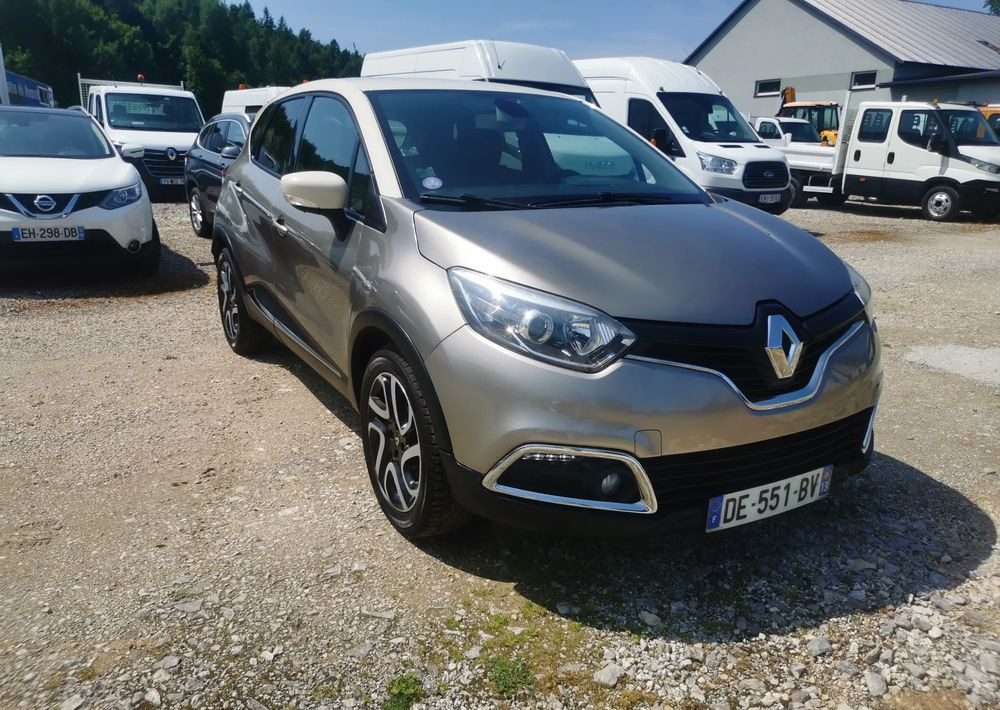 Renault Captur 0.9 Energy TCe Intens - SUV: afbeelding 1 Renault Captur 0.9 Energy TCe Intens - SUV: afbeelding 1
