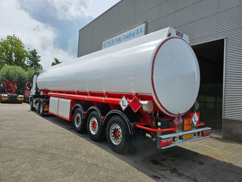 LAG O-3-43 Pt 48.500 L, 6 compartimenten pomp digitale tellers brandstof - Tankoplegger: afbeelding 4 LAG O-3-43 Pt 48.500 L, 6 compartimenten pomp digitale tellers brandstof - Tankoplegger: afbeelding 4
