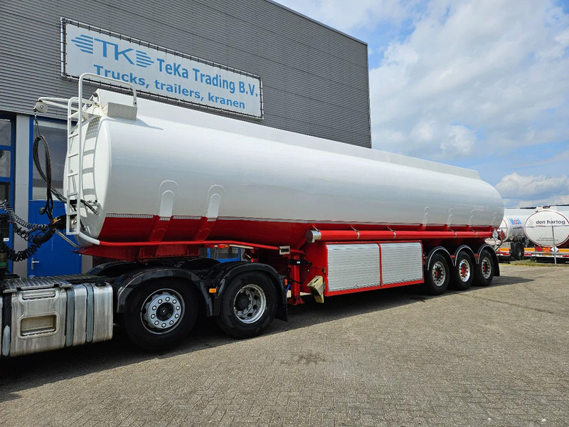 LAG O-3-43 Pt 48.500 L, 6 compartimenten pomp digitale tellers brandstof - Tankoplegger: afbeelding 1 LAG O-3-43 Pt 48.500 L, 6 compartimenten pomp digitale tellers brandstof - Tankoplegger: afbeelding 1