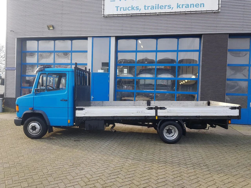 Mercedes-Benz 611 D Open laadbak Manual - Vrachtwagen met open laadbak: afbeelding 3 Mercedes-Benz 611 D Open laadbak Manual - Vrachtwagen met open laadbak: afbeelding 3
