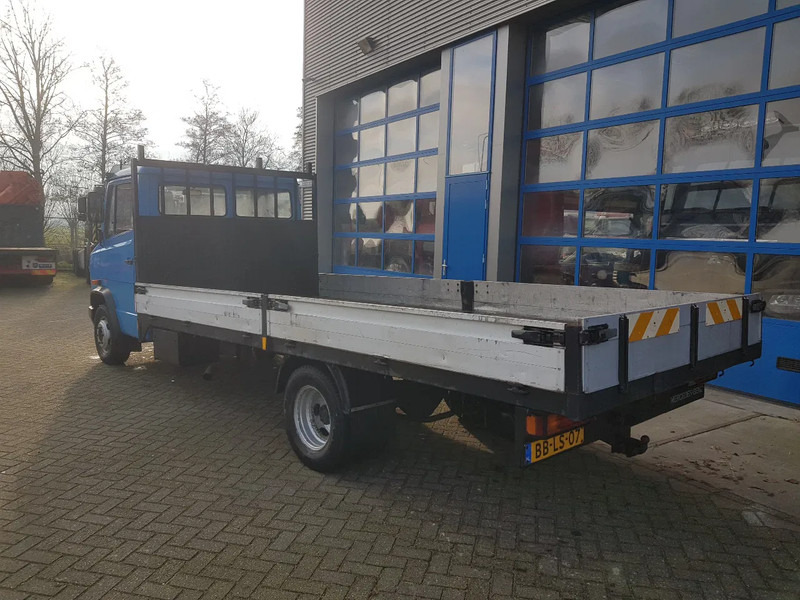Mercedes-Benz 611 D Open laadbak Manual - Vrachtwagen met open laadbak: afbeelding 4 Mercedes-Benz 611 D Open laadbak Manual - Vrachtwagen met open laadbak: afbeelding 4