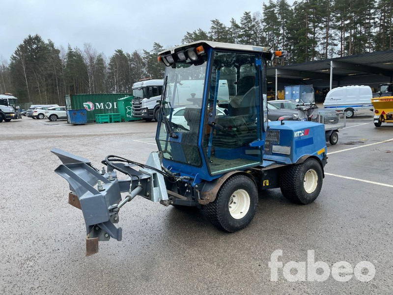 2060 Redskapsbärare med vikplog och klippdäck (115588) - Wiellader: afbeelding 1 2060 Redskapsbärare med vikplog och klippdäck (115588) - Wiellader: afbeelding 1