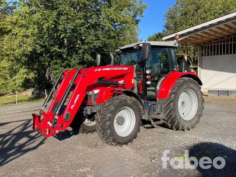 Massey Ferguson 5713 S - Tractor: afbeelding 1 Massey Ferguson 5713 S - Tractor: afbeelding 1