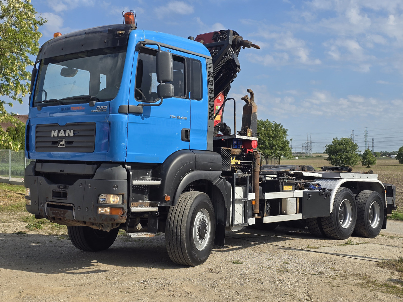 MAN TGA 33.430 6X6 / HMF 1823 K3+REM.CON./ HOOK SYSTEM - Haakarmsysteem vrachtwagen, Kraanwagen: afbeelding 1 MAN TGA 33.430 6X6 / HMF 1823 K3+REM.CON./ HOOK SYSTEM - Haakarmsysteem vrachtwagen, Kraanwagen: afbeelding 1