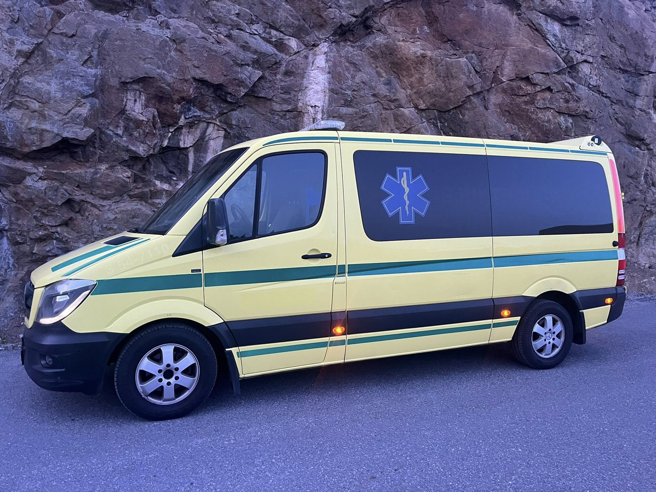 Mercedes-Benz Sprinter 316 - 2 stretcher AMBULANCE / Krankenwagen / Швидка допомога - Ambulance: afbeelding 5 Mercedes-Benz Sprinter 316 - 2 stretcher AMBULANCE / Krankenwagen / Швидка допомога - Ambulance: afbeelding 5