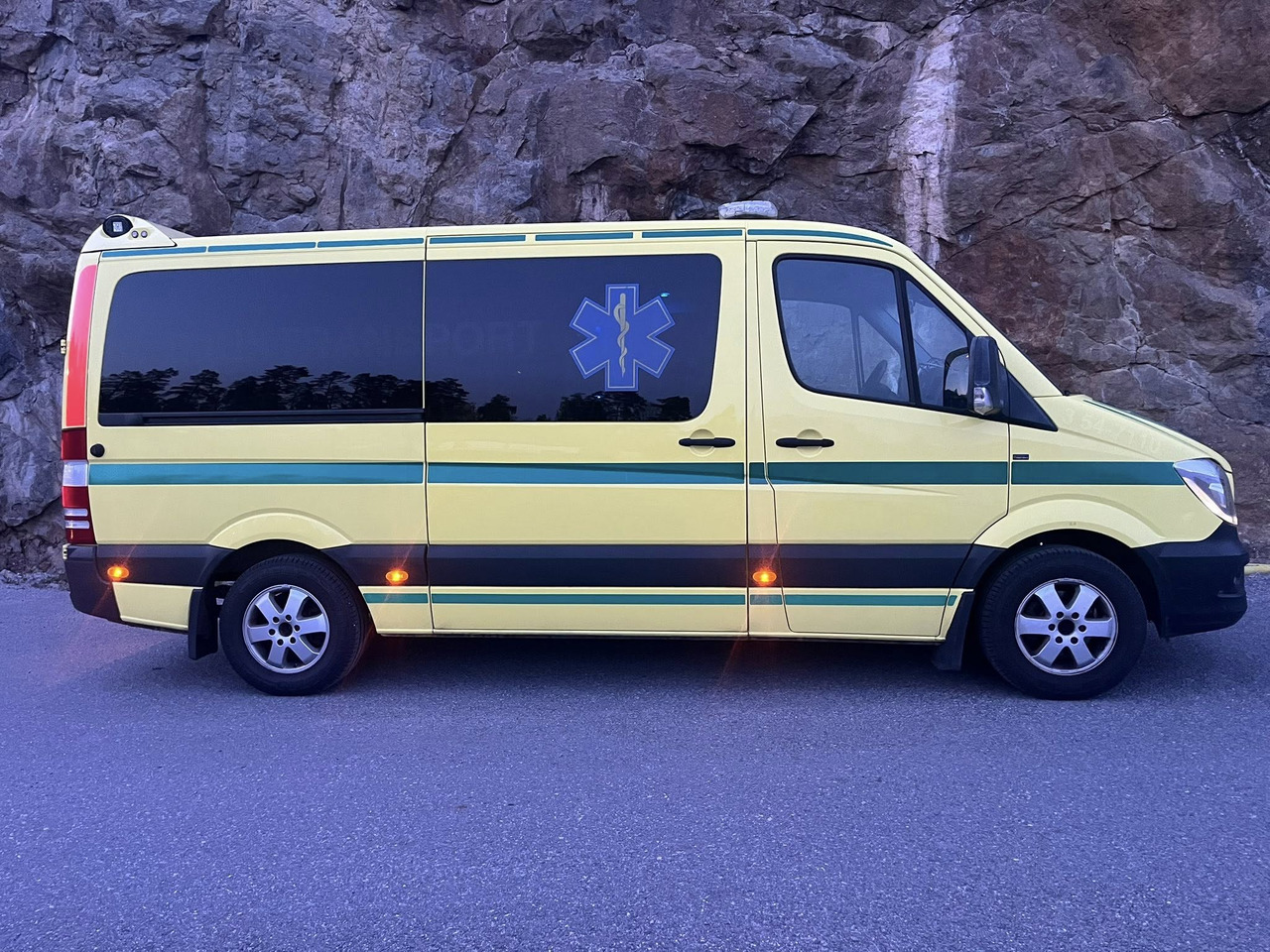 Mercedes-Benz Sprinter 316 - 2 stretcher - Ambulance: afbeelding 5 Mercedes-Benz Sprinter 316 - 2 stretcher - Ambulance: afbeelding 5
