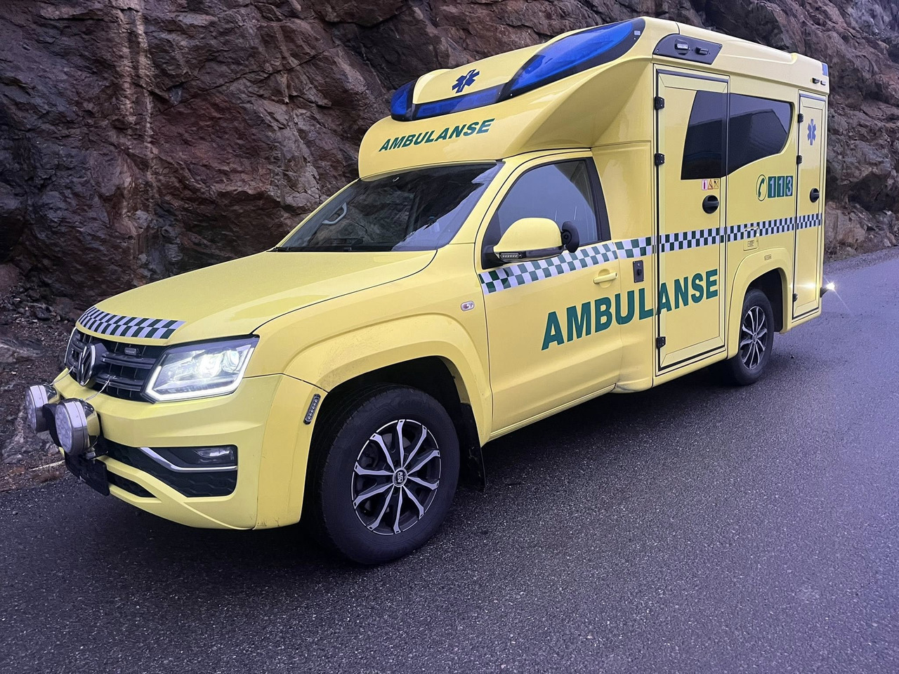VOLKSWAGEN Amarok XL 4motion - SOLD/SÅLD !!! - Ambulance: afbeelding 1 VOLKSWAGEN Amarok XL 4motion - SOLD/SÅLD !!! - Ambulance: afbeelding 1
