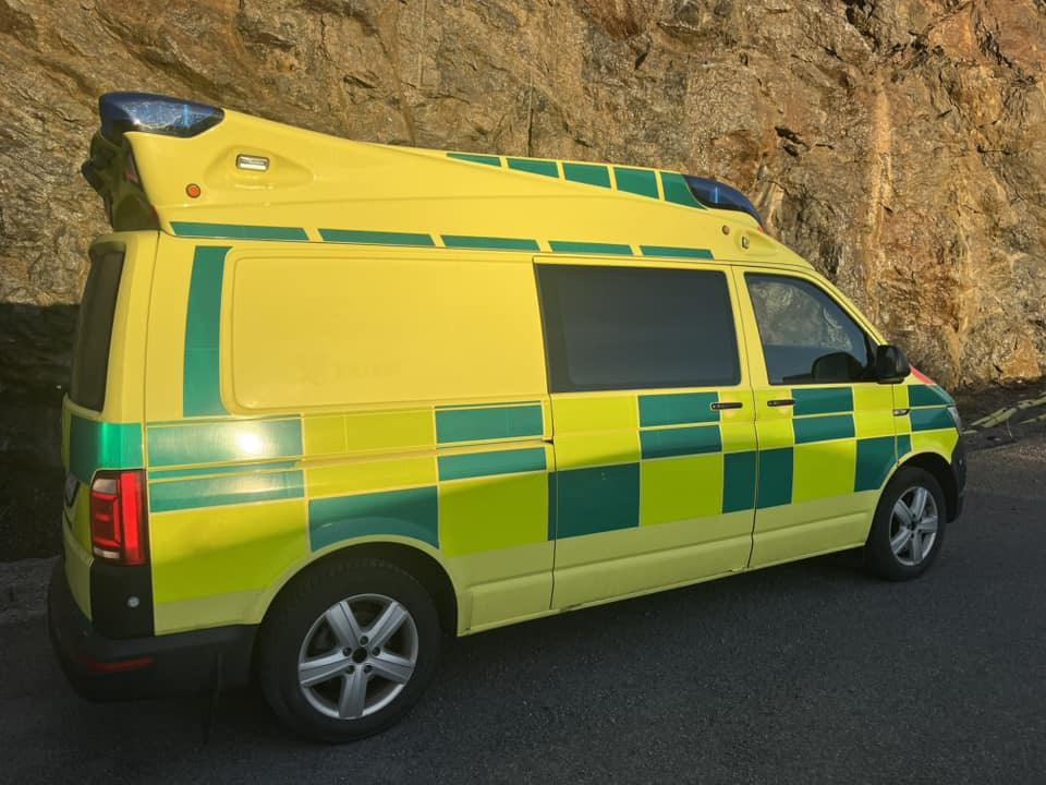 Volkswagen T6 4motions - AMBULANCE - RESERVERAD !! - Ambulance: afbeelding 4 Volkswagen T6 4motions - AMBULANCE - RESERVERAD !! - Ambulance: afbeelding 4